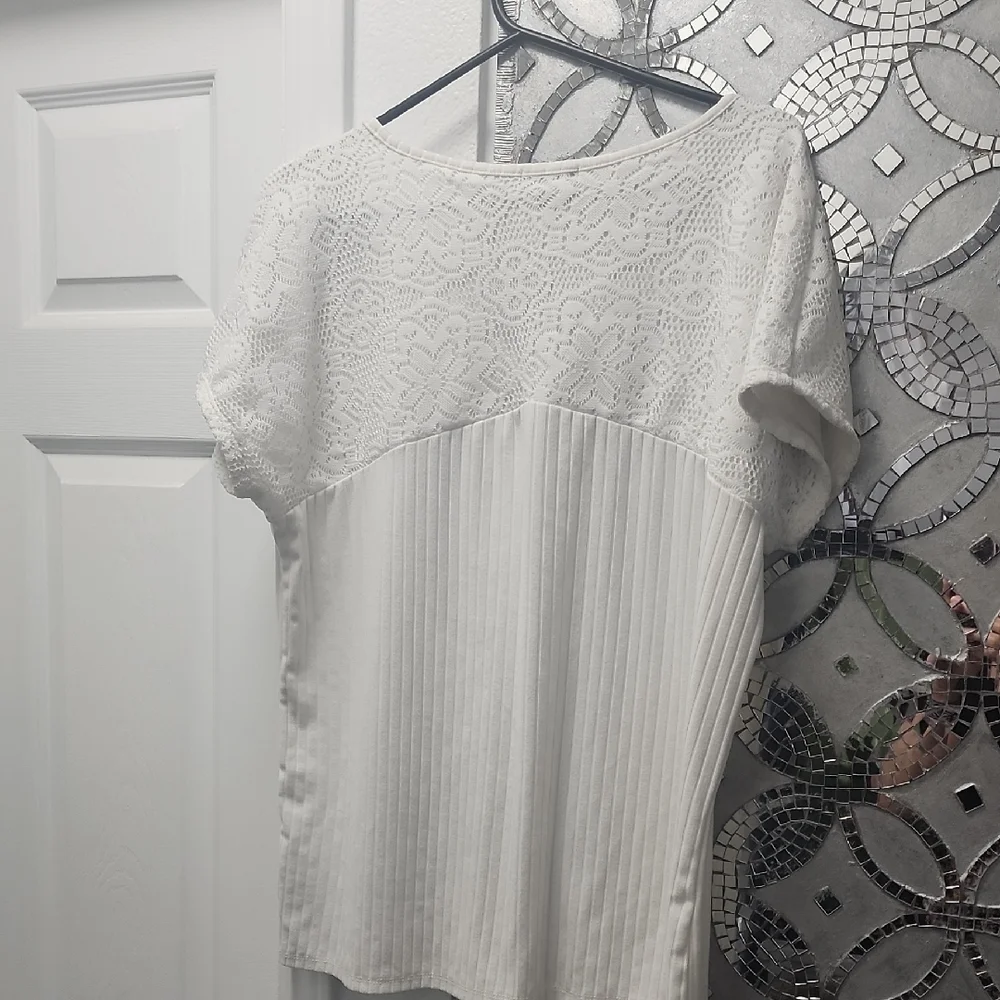 Chic White Lace Top by Olive & Oak - Picture 5 of 5